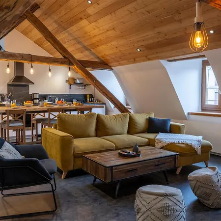Apartment Superbe Loft - Situ Sur La Place