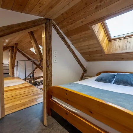 Superbe Loft - Situ Sur La Place Apartment *