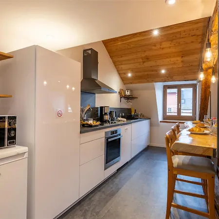 Superbe Loft - Situ Sur La Place Apartment *
